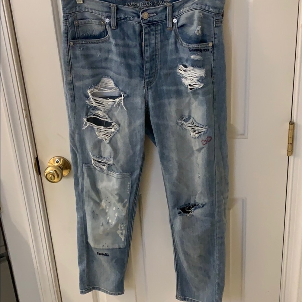 American Eagle high waisted  ripped Jeans